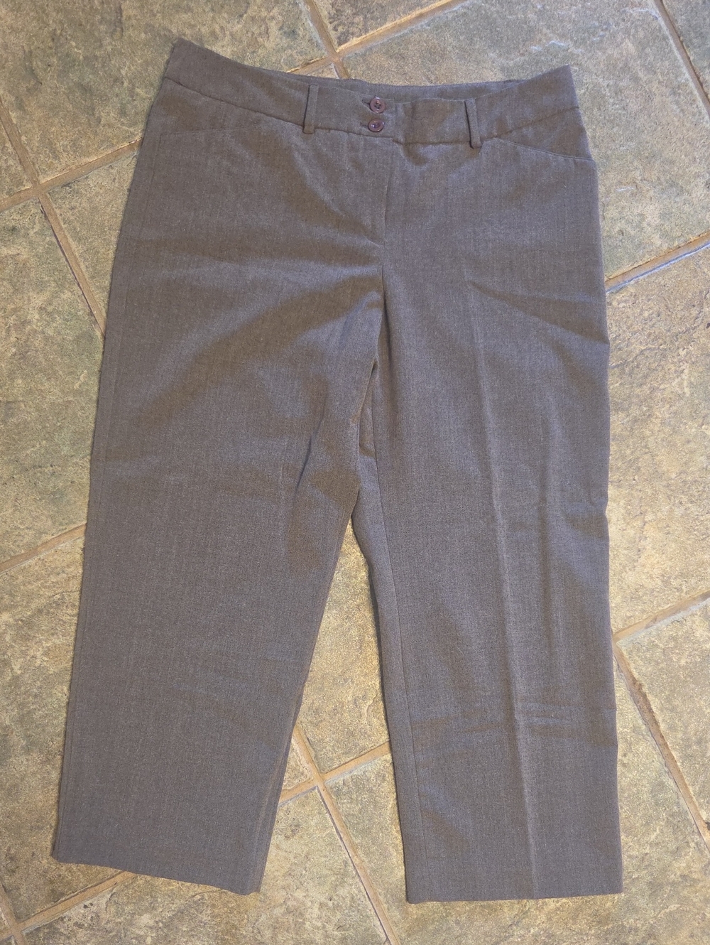 AB Studio Women's Cropped Dress Pants in Charcoal Gray